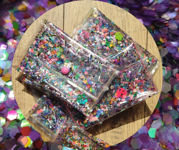 pochette à paillettes